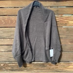 Aranelle Boutique Carlsbad Ca Shrug Sweater - OS